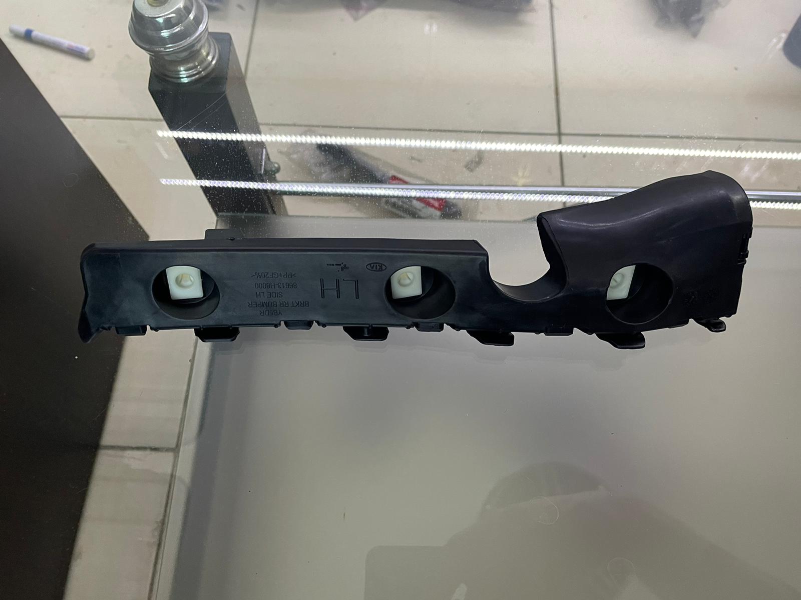 Kia Rio (17-21) Arka Tampon Braketi (Sol) 